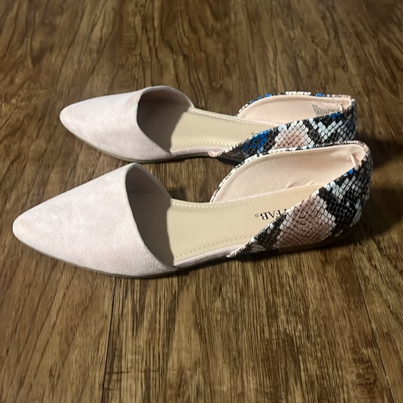JustFab Maya flats (soft pink, blue/pink/white/black animal print back) - Picture 5 of 5
